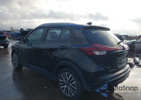 2022 Nissan Kicks Sv Xtronic Cvt z USA, uszkodzony, nr VIN 3N1CP5CV3NL524768